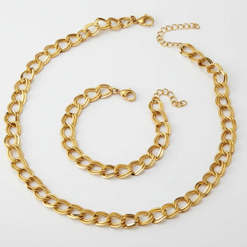 Elyra Halskette Gold