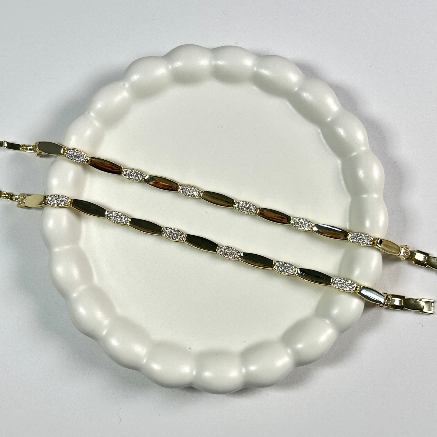 Premium Cute Armband
